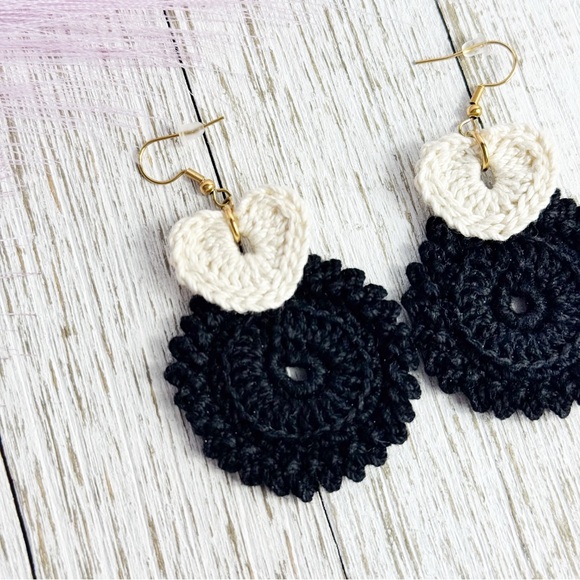 Elegant Black and Cream Handmade Crochet Earrings - Picture 4 of 4